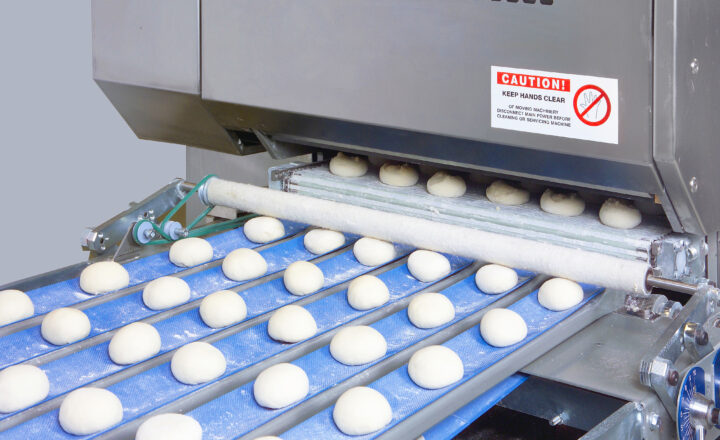 Rounded dough pieces during 6-row operation